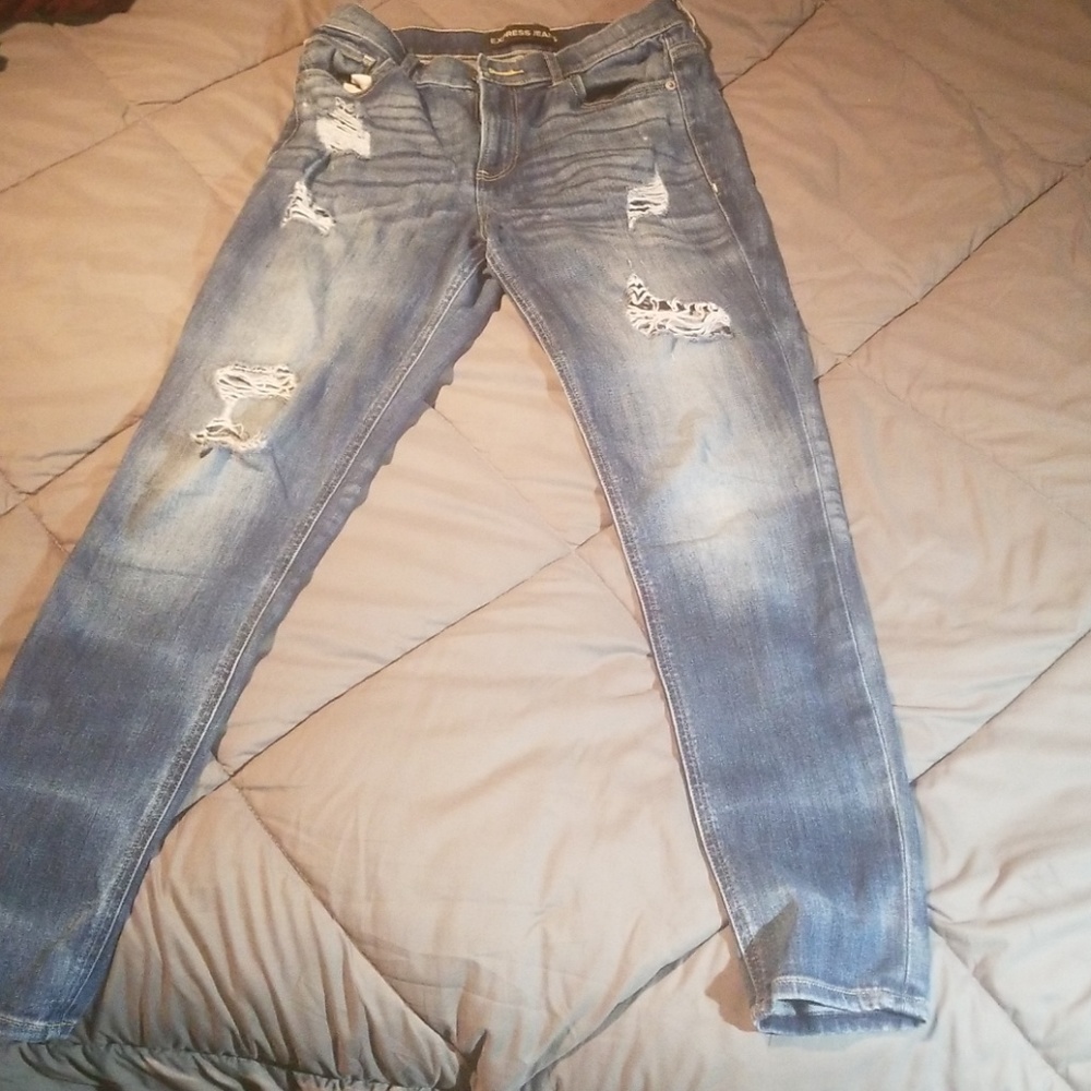 Express Jean's Distressed